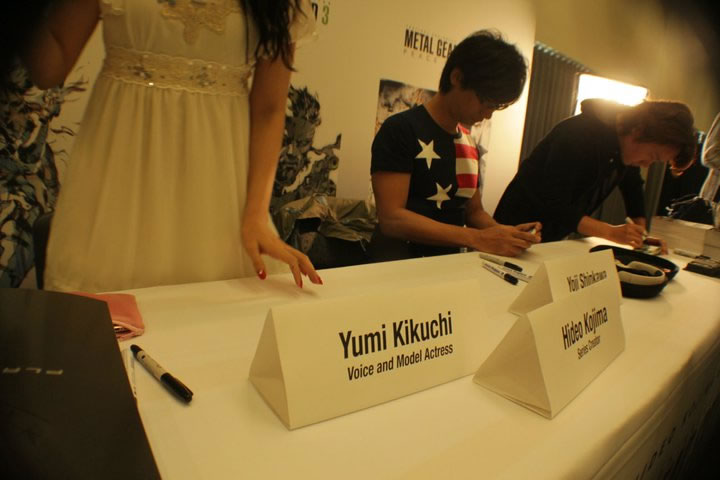 Hideo Kojima, Yumi Kikuchi et Yoji Shinkawa  la Comic Con de San Diego 2011