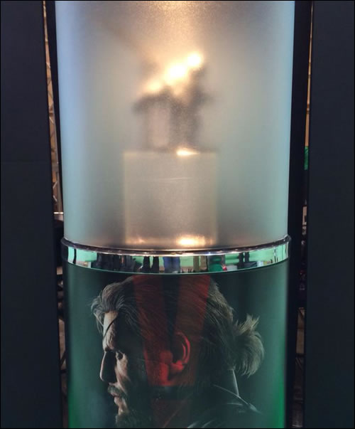 MGSV : KojiPro dvoile deux ombres d'un mystrieux bipde en figurine