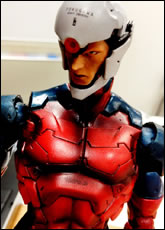 Figurine Play Arts Kai du Cyborg Ninja rouge, enfin !