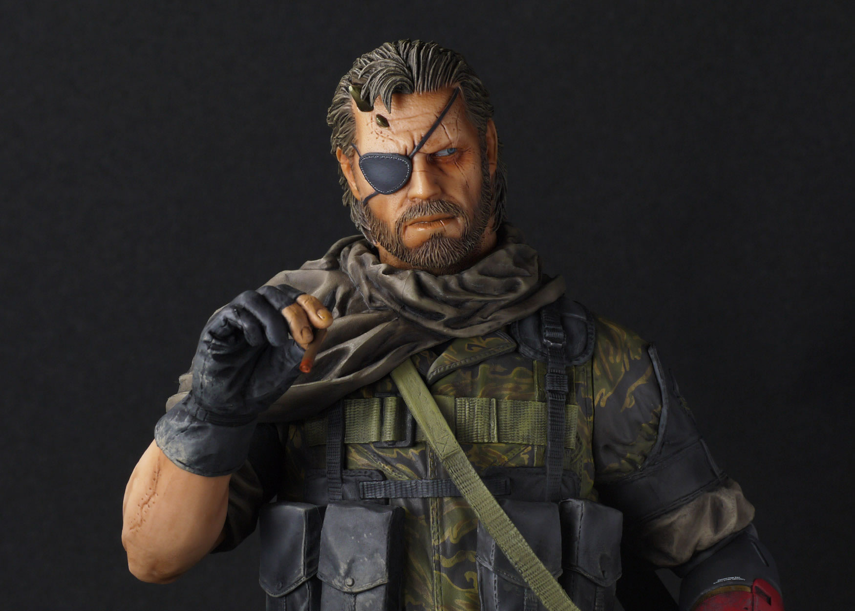 La statuette Gecco de Venom Snake en mille morceaux