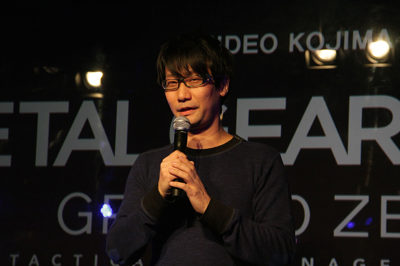 Vido - Hideo Kojima au lancement de la PlayStation 4 avec la Fox Edition