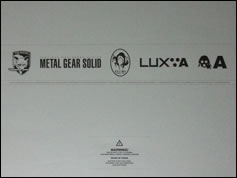 Unboxing du magnifique Metal Gear Rex sign Threea !