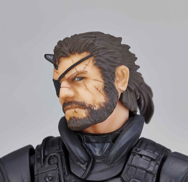 La figurine Vulcanlog de Venom Snake en Sneaking Suit illustre et date