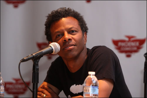 Vamp et Phil LaMarr ou la vocation de se prendre une balle dans la tte